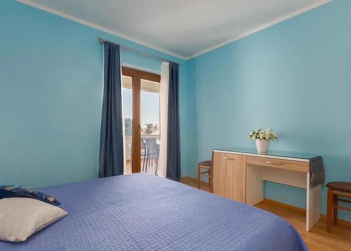 Spacious New App For 5 Persons, Close Beach&city Διαμέρισμα