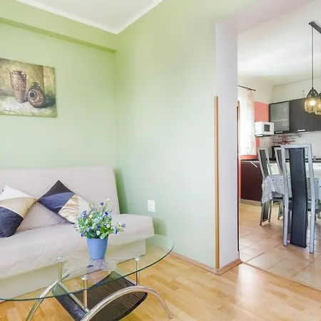 Apartment Spacious New App For 5 Persons, Close Beach&city *