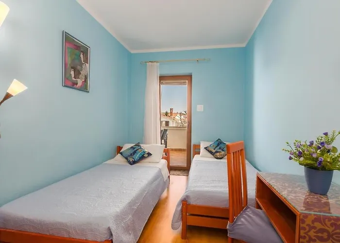 Spacious New App For 5 Persons, Close Beach&city *