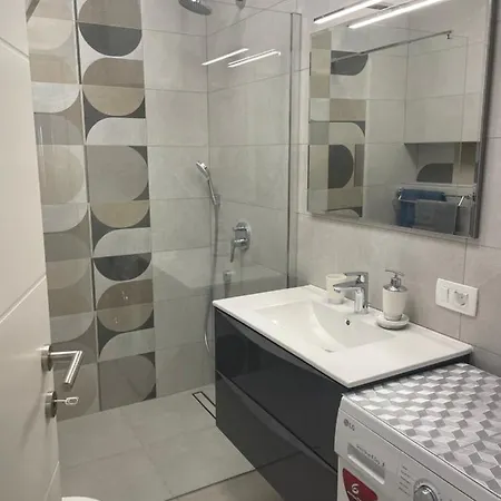 Spacious New App For 5 Persons, Close Beach&city * פורץ